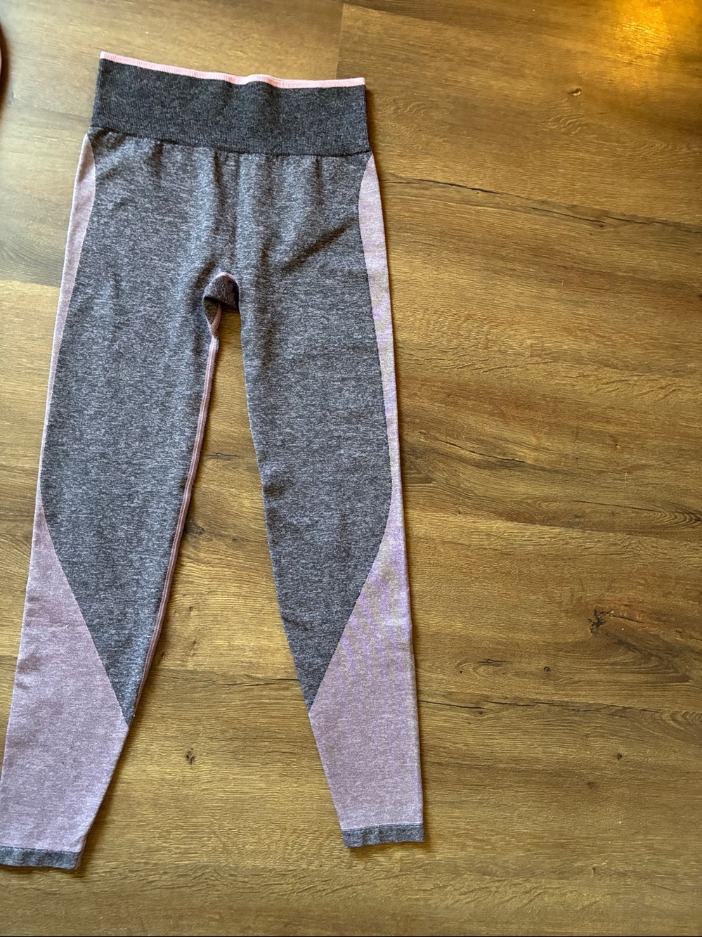 PINK Victoria's Secret Light lavender Hoodie with Gray Panel & pink leggings M - Picture 2 of 12